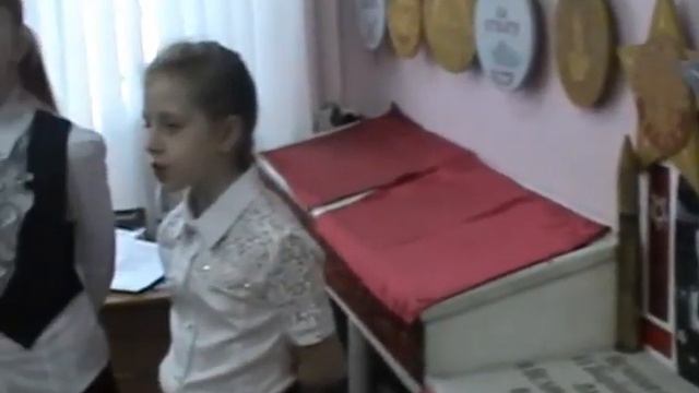 Видеоролик к 23 февраля: 5Б смотреть онлайн