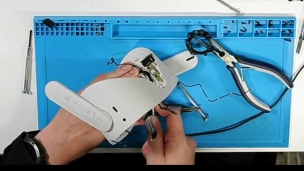 Разбор шлема Oculus Quest 2 (Teardown by GOROman) with timestamps!