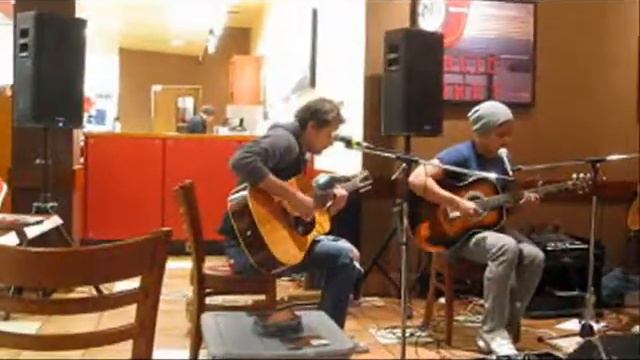 Odis - "Slip Away" - acoustic - Borders - Tulsa, OK - November 12, 2009 смотреть онлайн