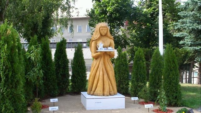 Древние символы на современной чешской посуде смотреть онлайн
