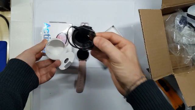 SAMSUNG GALAXY WATCH ACTIVE 2: UNBOXING AND FIRST START смотреть онлайн