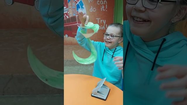 KidsTV - мастер-класс от Даши - делаем новогоднее украшение смотреть онлайн