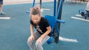 Идём гулять на площадку