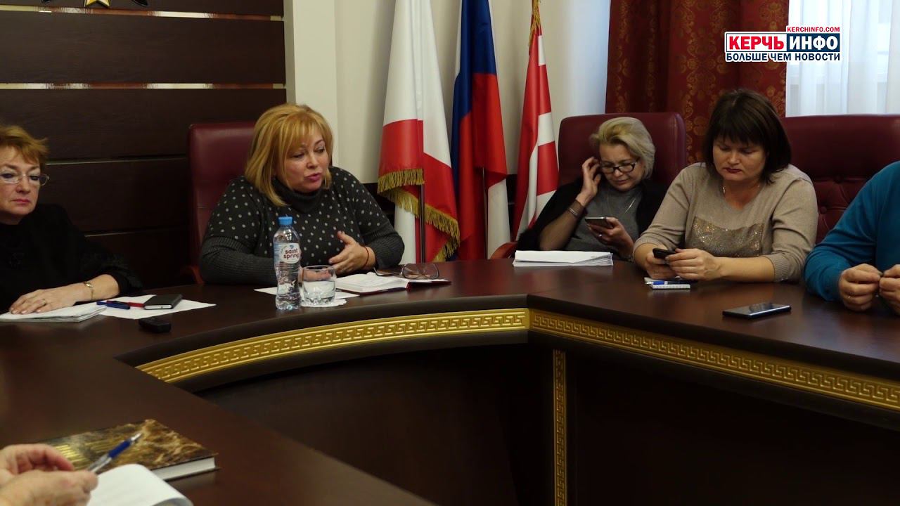 Мая ХУЖИНА провела встречу с керченскими блогерами смотреть онлайн