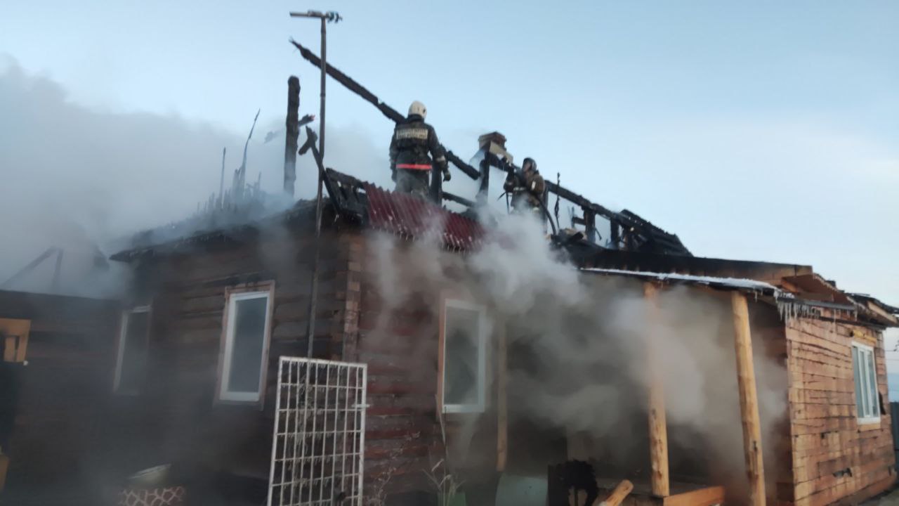 Тушение пожара в селе Нижний Саянтуй смотреть онлайн