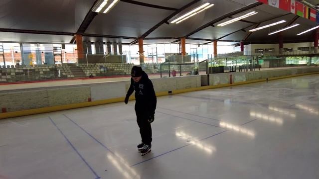 Great Performance on a Budget? | Bauer Vapor X3.5 | Review and on Ice Test смотреть онлайн