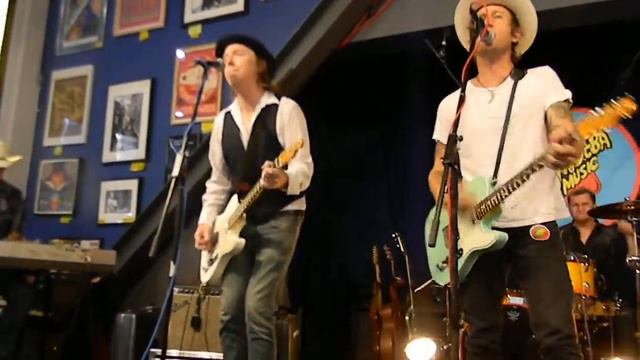 rocknycliveandrecorded.com: Chris Shiflett & The Dead Peasants @Amoeba смотреть онлайн