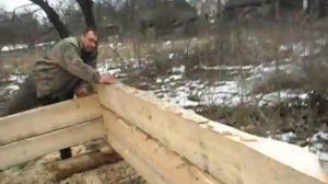 Сруб из полубруса в ласточкин хвост. Работа с чертой .