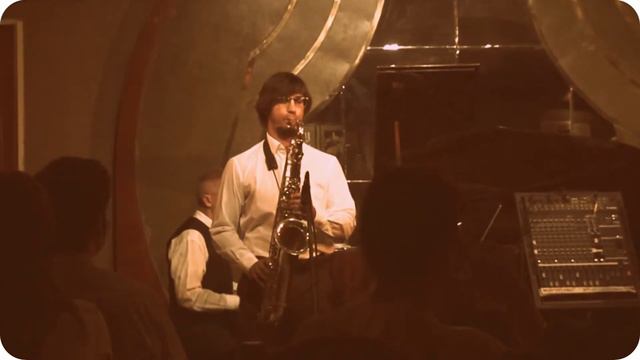 ансамбль Петра Корнева "Ars-Nova" и Юлия Михайловская - "Fly Me To The Moon" смотреть онлайн
