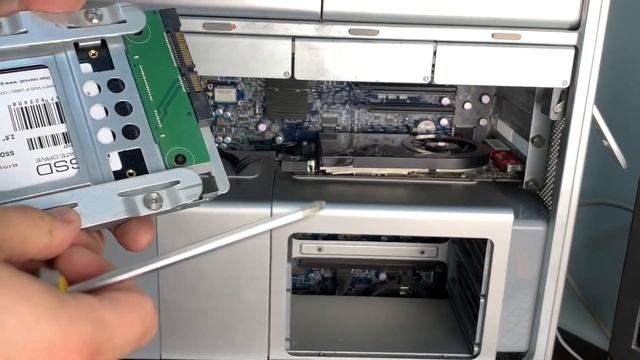 Mac Pro 2.1 - Большой Upgrade смотреть онлайн