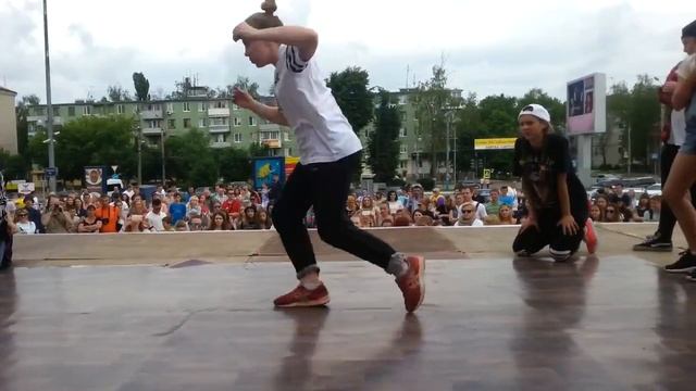 Иван Булохов vs Karandash (win) | фестиваль танца I LOVE DANCE 32 | Hip-Hop Kids смотреть онлайн