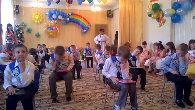 Танец с ноутбуками смотреть онлайн