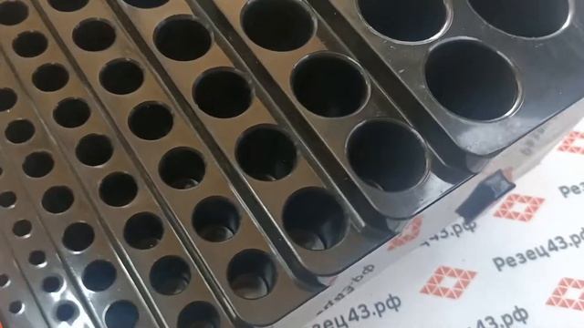 Органайзер (подставка) для хранения сверел, фрез, инструмента смотреть онлайн