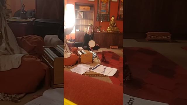 Mandala Collective: Shiva Sundari & Willow Pogue - Kirtan at Milarepa Buddhist Center Jan 31, 2020 смотреть онлайн