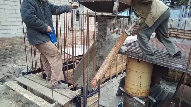Заливка бетона. Бетонирование стен подвала смотреть онлайн
