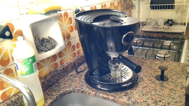 เครื่องชงกาแฟเอสเพรสโซ่ รุ่น Ariete Cafe Charme 1332 Coffee Maker смотреть онлайн
