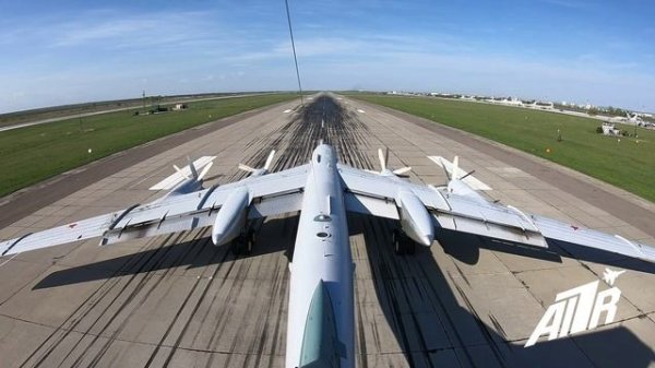 ВЗЛЕТ ТУ 95МС «МЕДВЕДЬ» С НЕОБЫЧНОГО РАКУРСА. Tupolev TU-95MS.
