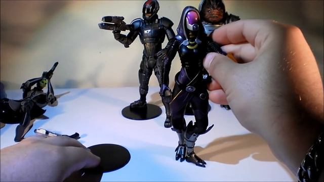T2RX6 Reviews: Mass Effect Dc Direct Thane, Tali, Grunt, and shepard смотреть онлайн