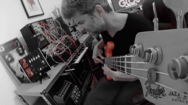 Glou-Glou "Steak" / Bass Part 1 смотреть онлайн