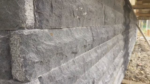 Окончание проекта по укладке колотого травертина "скала" на фасад. смотреть онлайн
