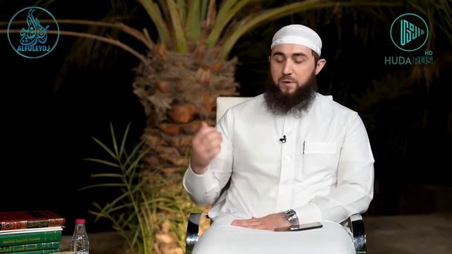 Молодые люди бросаются с ножом во время недопонимания с другими правильно ли это? смотреть онлайн