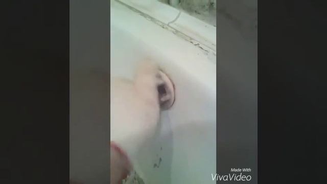 Протечка под ванной,как устранить? смотреть онлайн