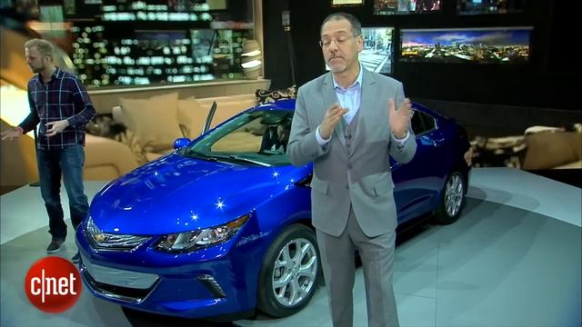Car Tech - 2016 Chevrolet Volt