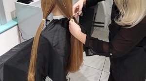 Как правильно срезать волосы на продажу. Женская стрижка.