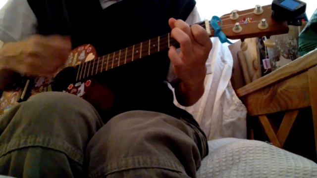 House of Gold - twenty one pilots | ukelele cover - Luneux смотреть онлайн
