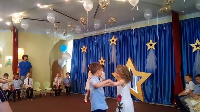 Сад "ЭйдоС" 2018. Выпускной. Парный танец смотреть онлайн
