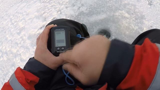 Эхолот Практик.Зимняя рыбалка.Простые инструкции по пользованию. смотреть онлайн