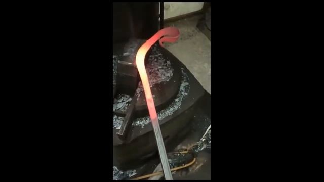 Работа мастеров кузнецов в кузнице мастерской Ковка для Дома kovkahome.ru смотреть онлайн