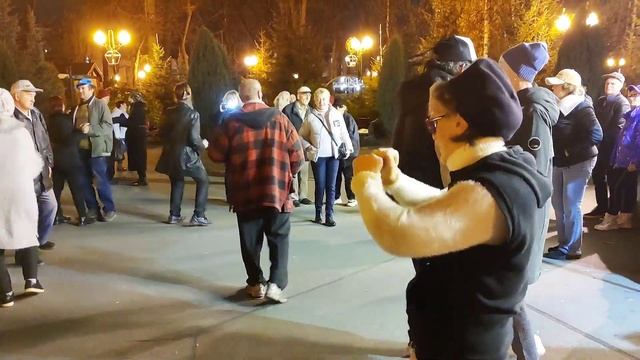 Почуй мене Танцы в парке Горького Харьков Ноябрь 2021 смотреть онлайн