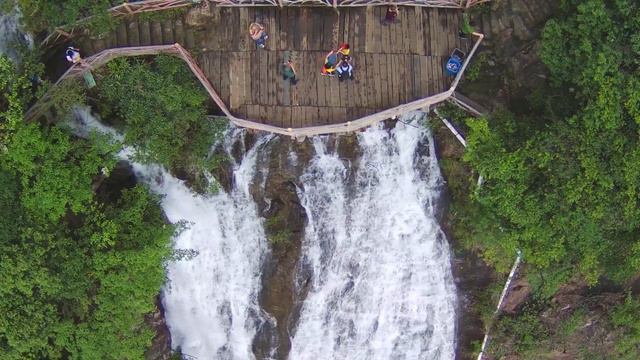 Baishuizhai scenic spot------MJX B12 EIS 4K GPS RC Drone Footage 2 смотреть онлайн