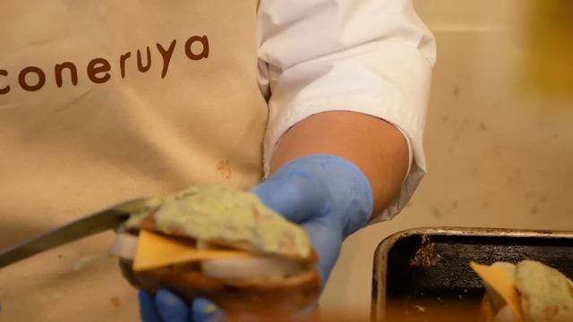 パン百名店！120種類のパンがコンパクトな店内に並ぶ！京都の人気パン屋「コネルヤ」