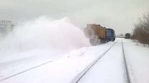 Очистка жд. путей от снега