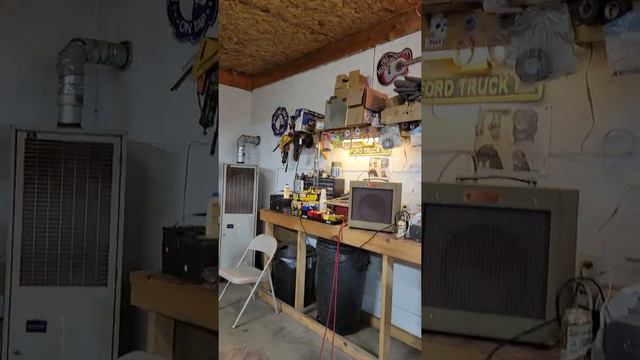 Blues harp, amp, pedals, and feedback issues смотреть онлайн