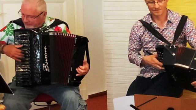 Portaletyde (Lars Hollmer) im Duo mit 2 Akkordeons смотреть онлайн