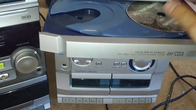 Aiwa CX-NAJ10 & Philips FW338C stereos - thrift finds смотреть онлайн