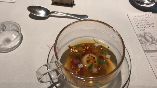Down The Rabbit Hole: The Fat Duck Experience смотреть онлайн
