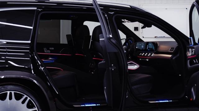 Brabus GLS Maybach 800 смотреть онлайн