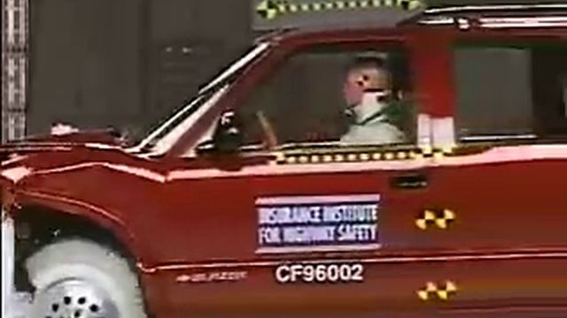 Crash Test 1995 - 2004 Chevrolet Blazer / 1998 - 2001 GMC Envoy / 1995 - 2001 GMC Jimmy / 1996 - 20 смотреть онлайн