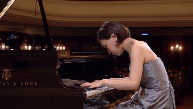 AIMI KOBAYASHI – Polonaise-Fantasy in A flat major, Op. 61 (18th Chopin Competition, second stage) смотреть онлайн