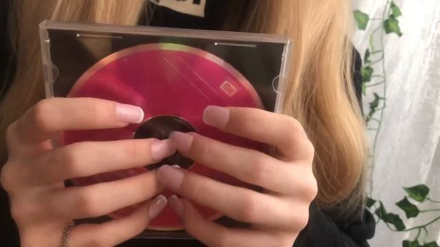 /АСМР ТАППИНГ НАКЛАДНЫМИ НОГТЯМИ/?✊ смотреть онлайн