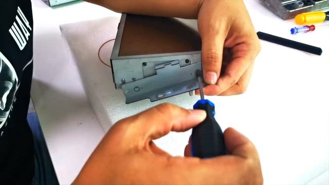 How to add a wireless CarPlay onto the Ford SYNC2 system? смотреть онлайн