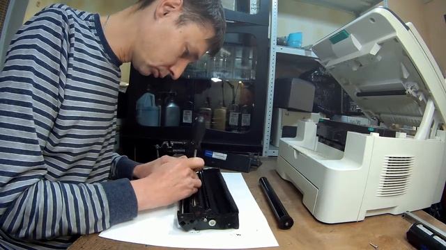 Необычный дефект печати принтера, типа Panasonik KX-MB 2000/1900/MB773/283/2020 и т.п. Инструкция смотреть онлайн