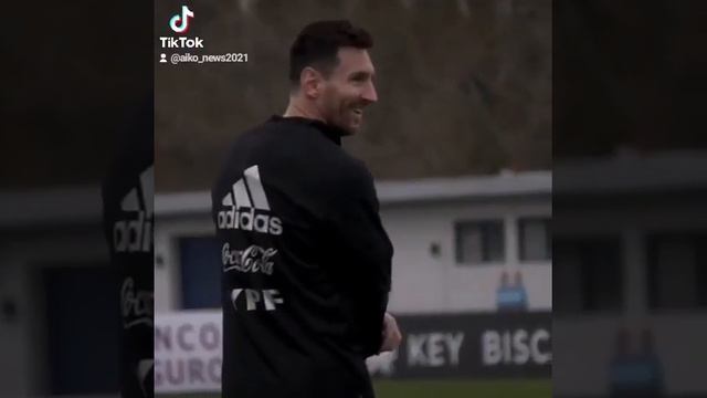 Месси покинул футбольный клуб "Барселона" смотреть онлайн