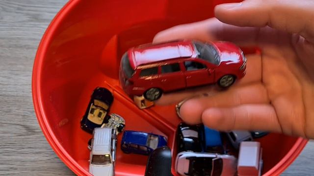 Lots of Small Diecast Model Cars from the Box [Mercedes, Volkswagen, Smart, BMW, Audi, Porsche] смотреть онлайн
