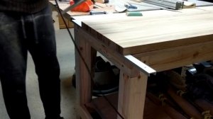 Как отторцевать столешницу ровно под 90° без погружной пилы или торцовки!?