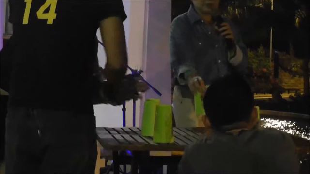 Vietnam - Musikalisches Becherspiel смотреть онлайн
